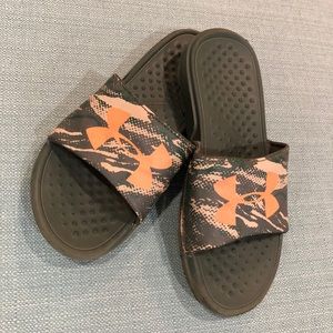 Under Armor Kids Boy UA Strike Blend